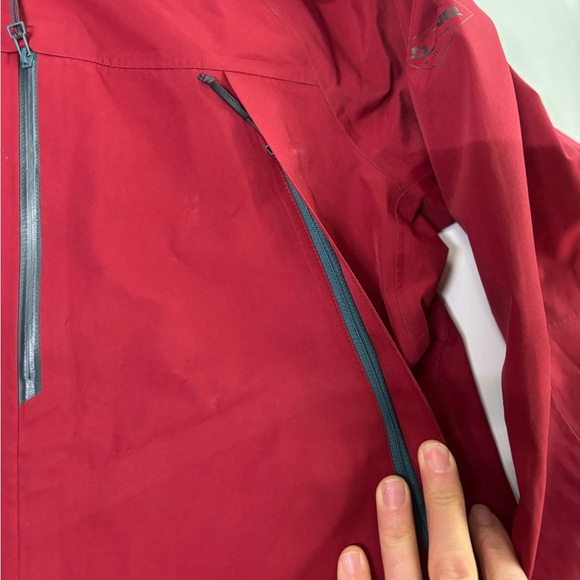 Dakine Women’s Gore-Tex Ski Snowboard Jacket Red Large Waterproof Hooded Shell - Picture 10 of 13